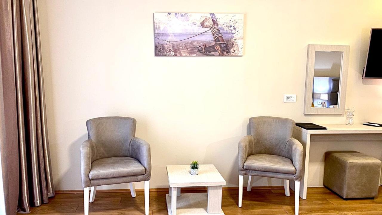 Hotel Olimpija Plus Herceg Novi Exterior foto